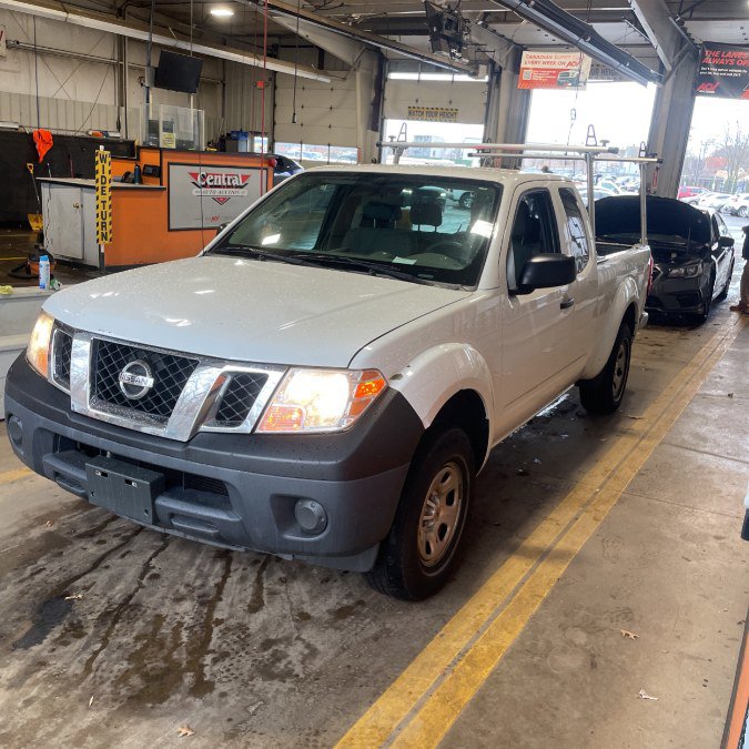 Used 2015 Nissan Frontier S image 1
