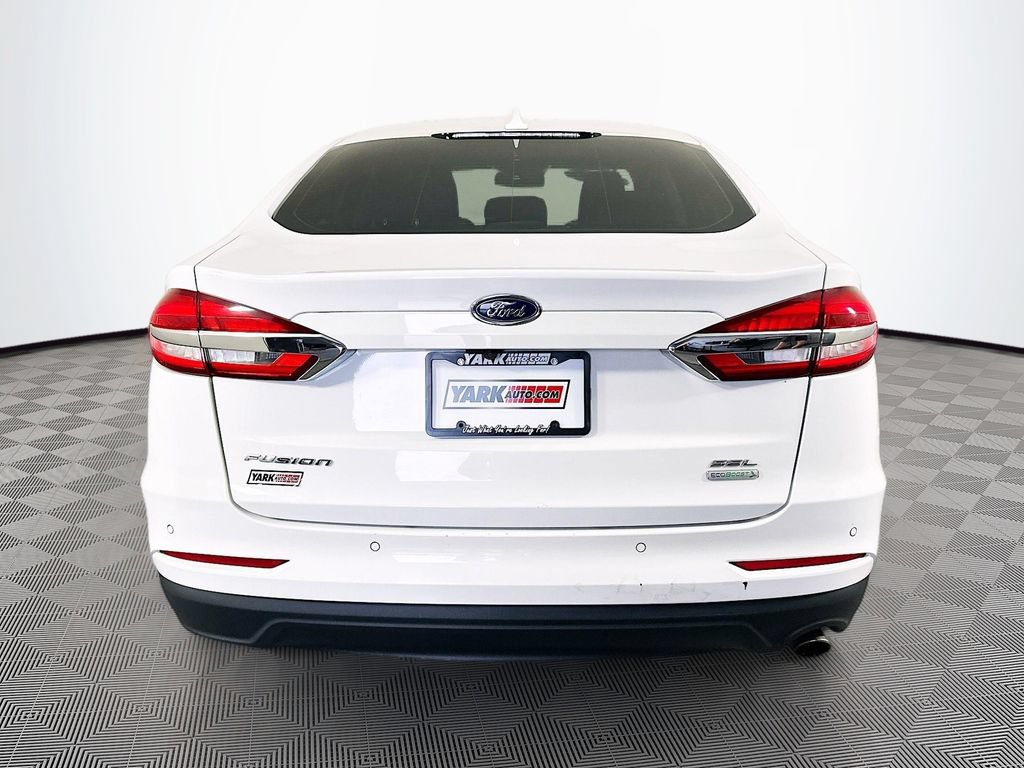 Used 2020 Ford Fusion SEL FWD image 9
