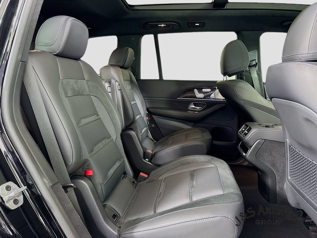 Used 2024 Mercedes-Benz GLS 63 AMG 4MATIC image 36