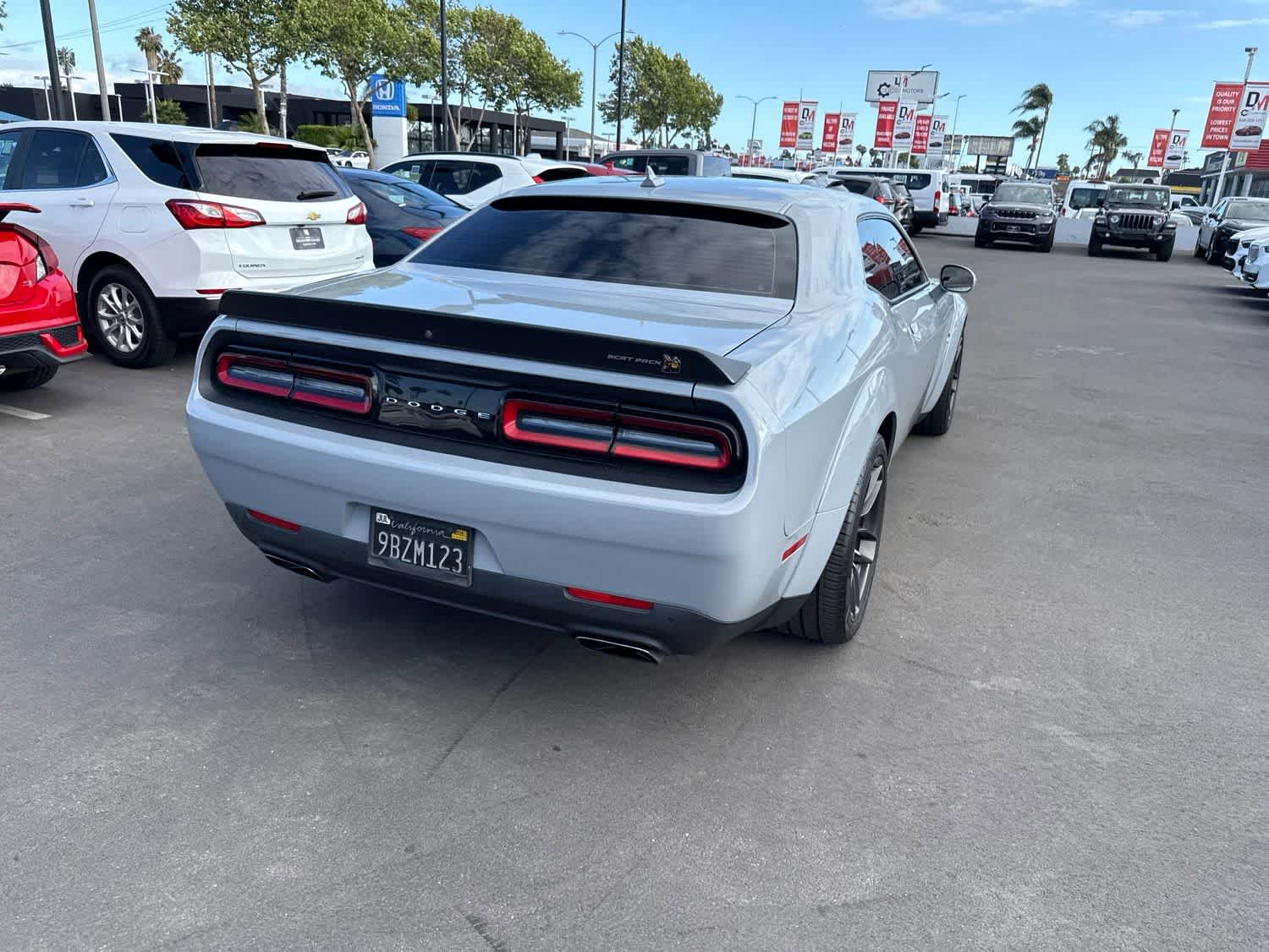 Used 2022 Dodge Challenger R/T Scat Pack RWD image 16