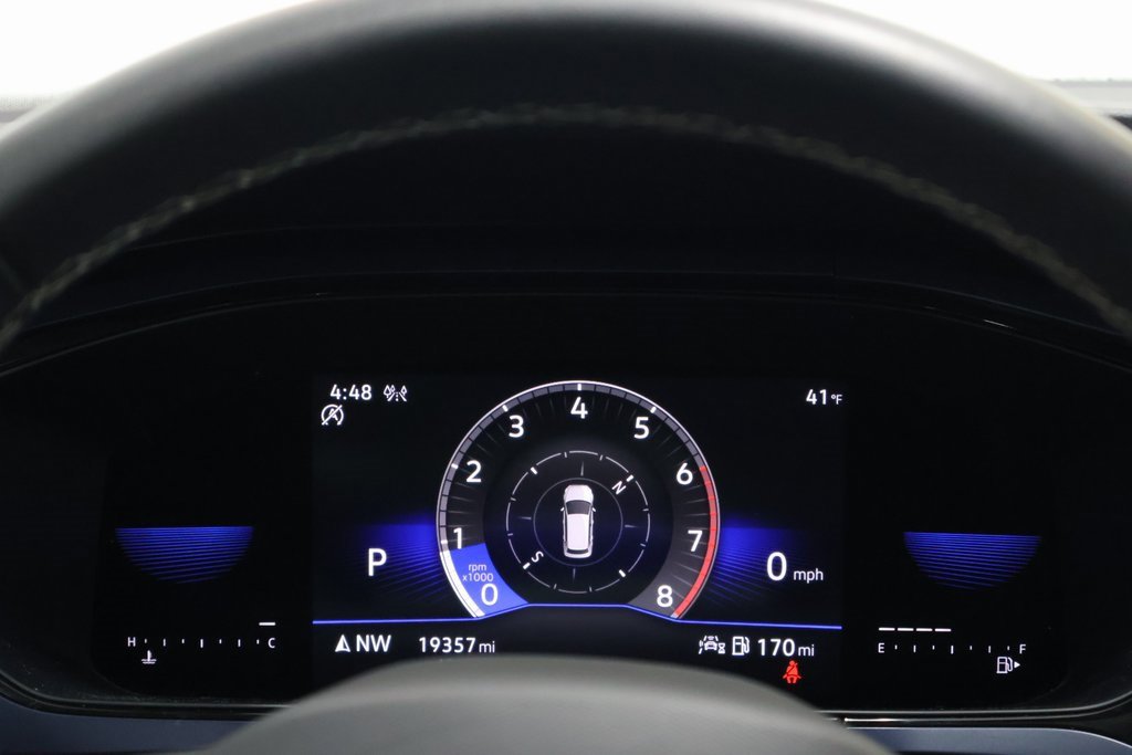 Used 2023 Volkswagen Taos SE w/ Panoramic Sunroof Package image 18