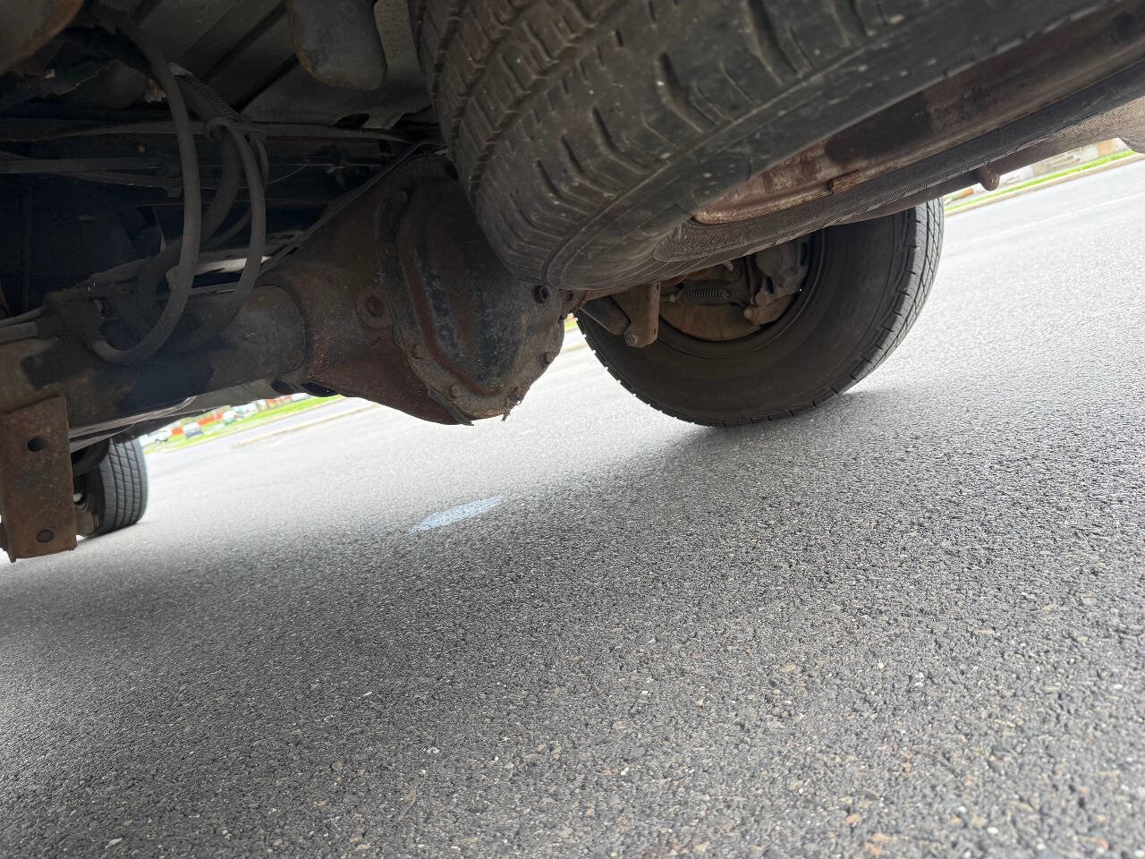 Used 2012 Ford E-250 and Econoline 250 w/ Commercial Cargo Van Pkg image 28