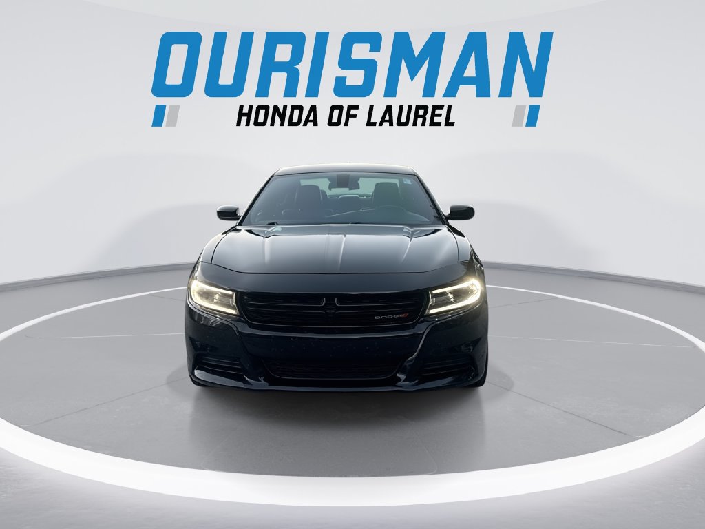 Used 2020 Dodge Charger SXT w/ Plus Group RWD image 3