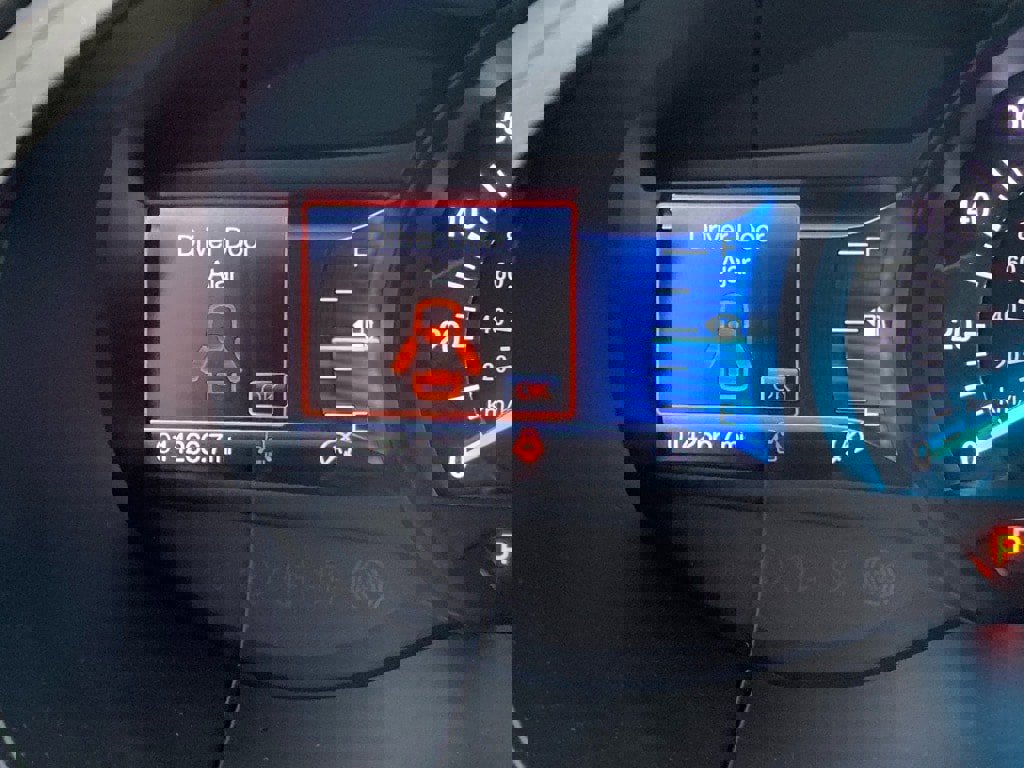 Used 2024 Ford Edge SEL w/ Convenience Package image 19