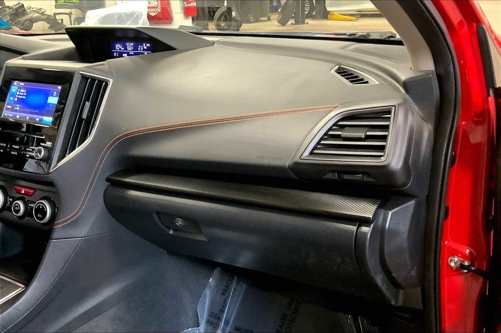 Used 2021 Subaru Crosstrek 2.0i Premium w/ Moonroof Package image 18