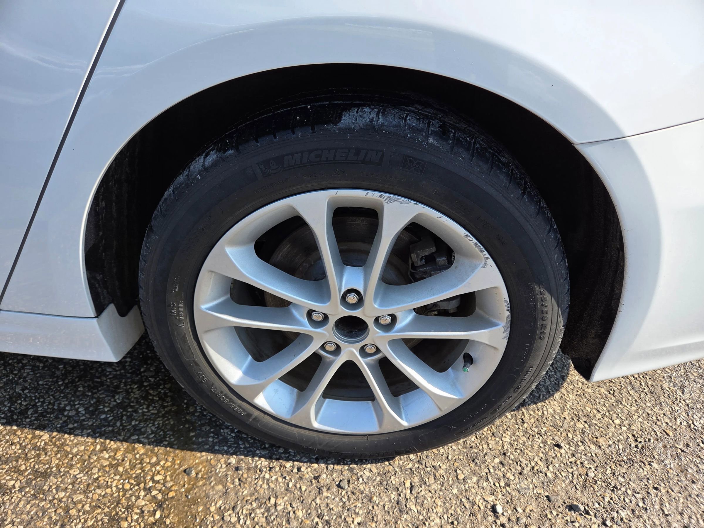 Used 2019 Ford Fusion SE image 7