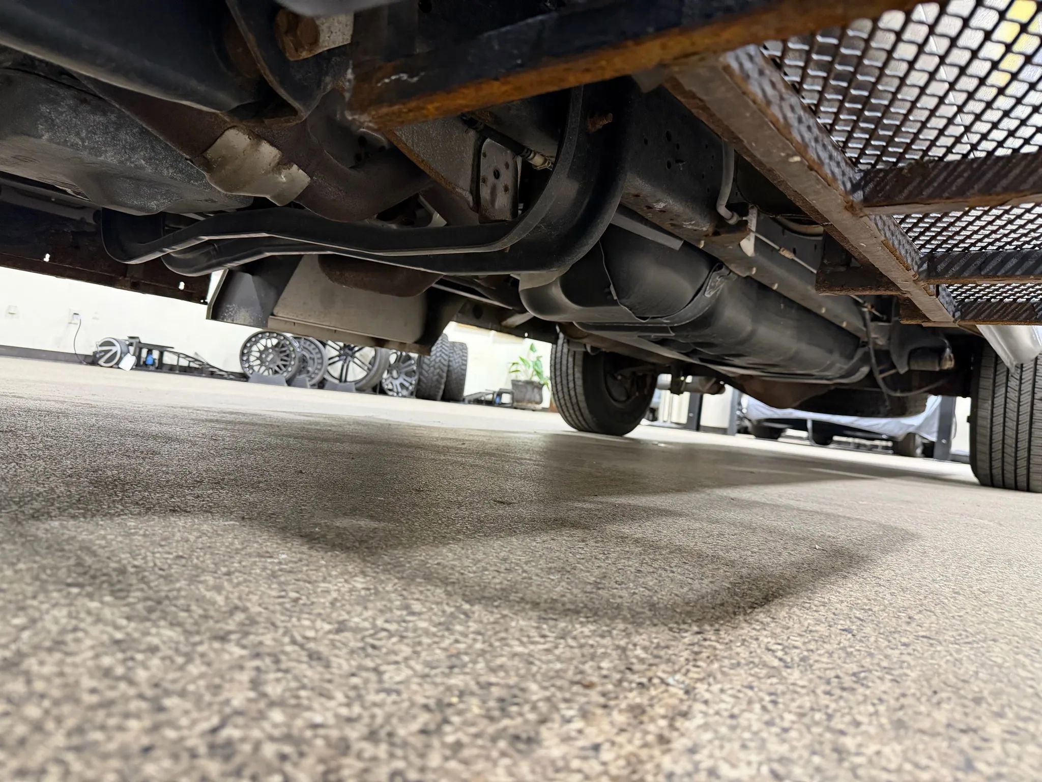 Used 2014 Ford E-250 and Econoline 250 Extended w/ Power Group image 77