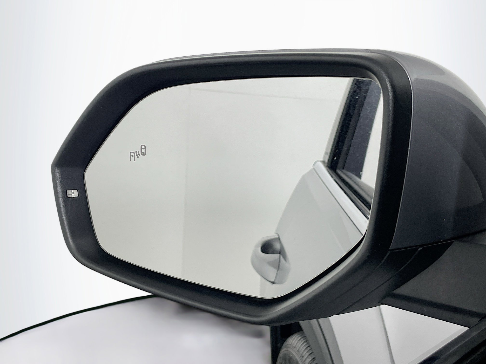 Used 2025 Volkswagen Atlas SE image 16