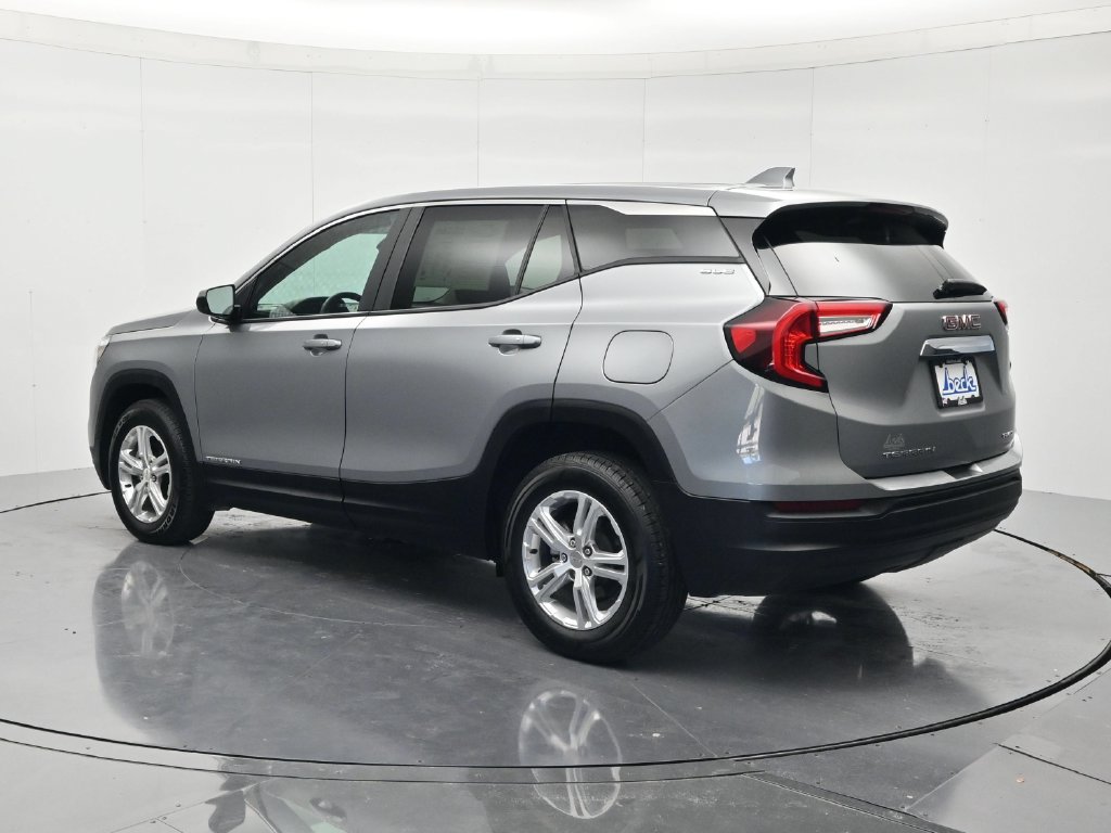 Used 2024 GMC Terrain SLE AWD/4WD image 7