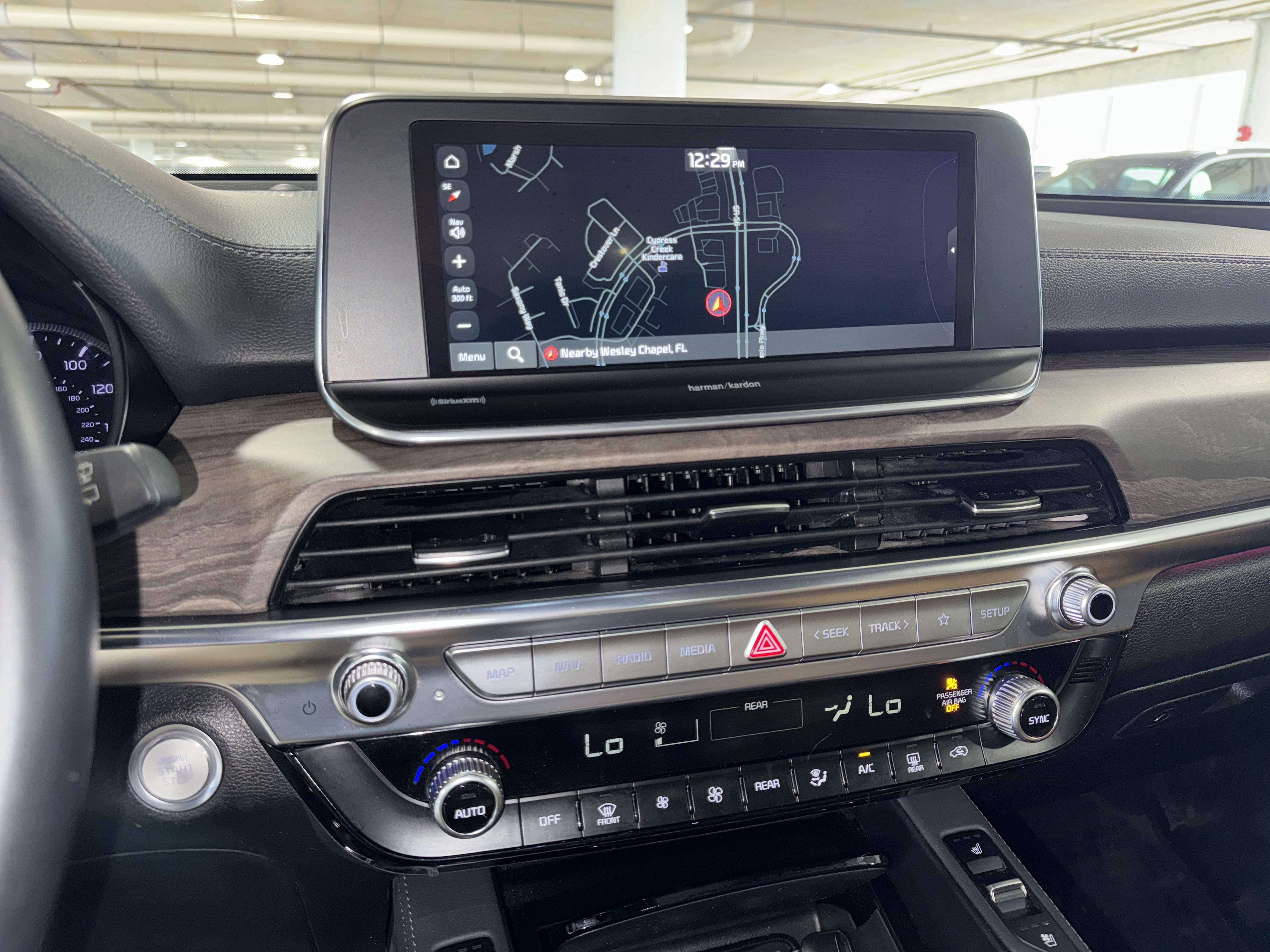 Used 2022 Kia Telluride SX w/ Towing Package image 27