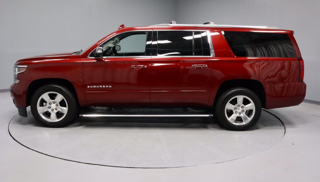 Used 2020 Chevrolet Suburban Premier w/ Max Trailering Package AWD/4WD image 9