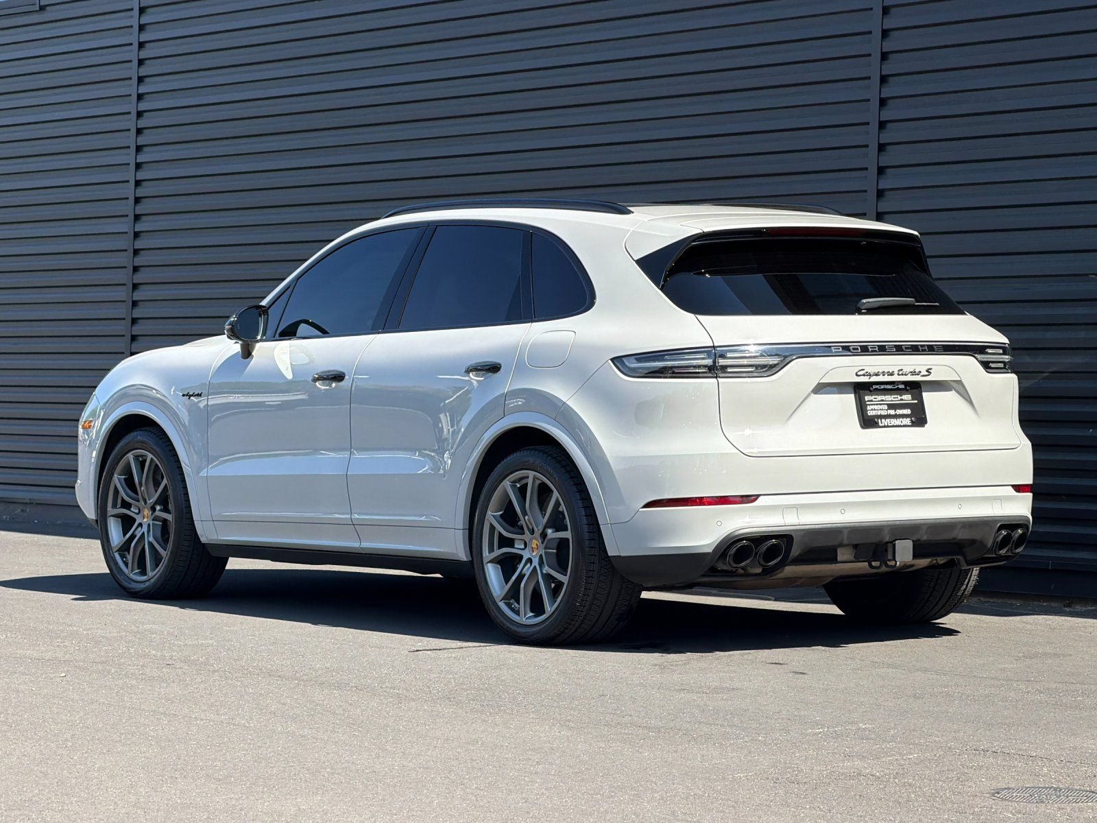 Certified 2023 Porsche Cayenne Turbo S AWD/4WD image 4