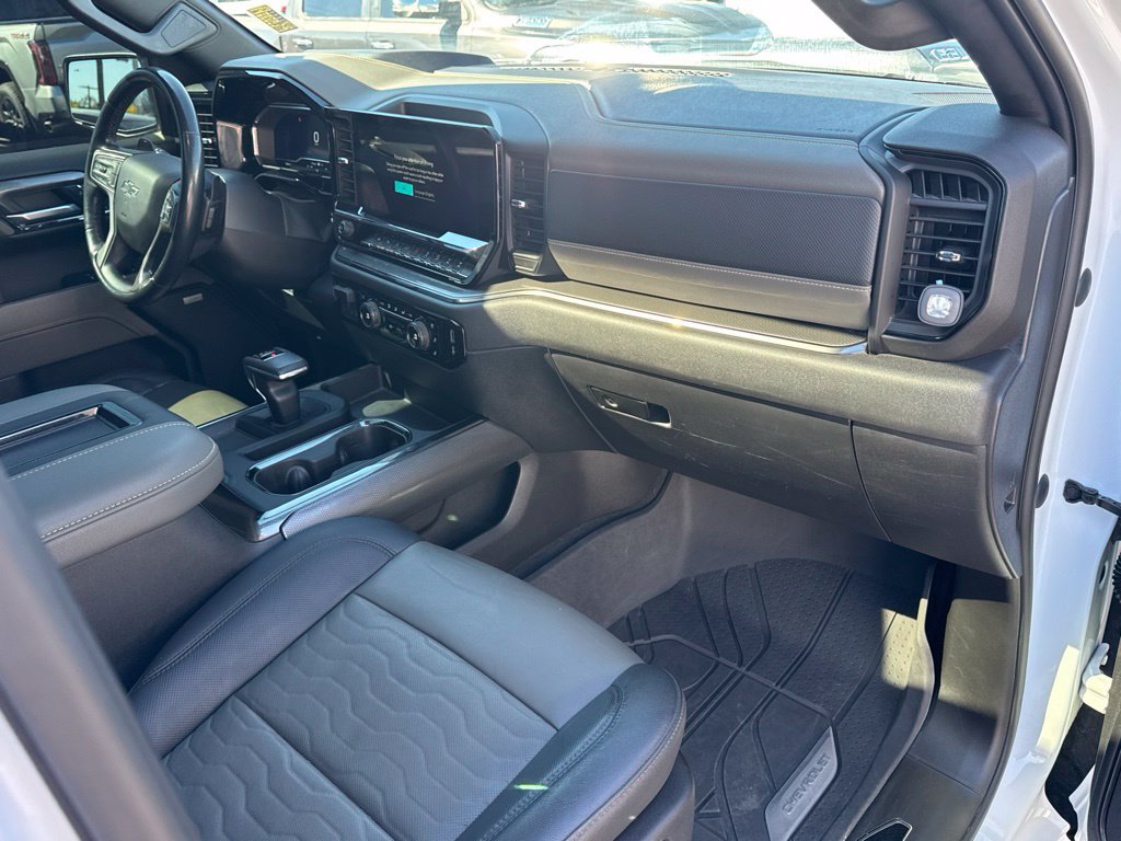 Used 2022 Chevrolet Silverado 1500 ZR2 w/ Technology Package AWD/4WD image 24