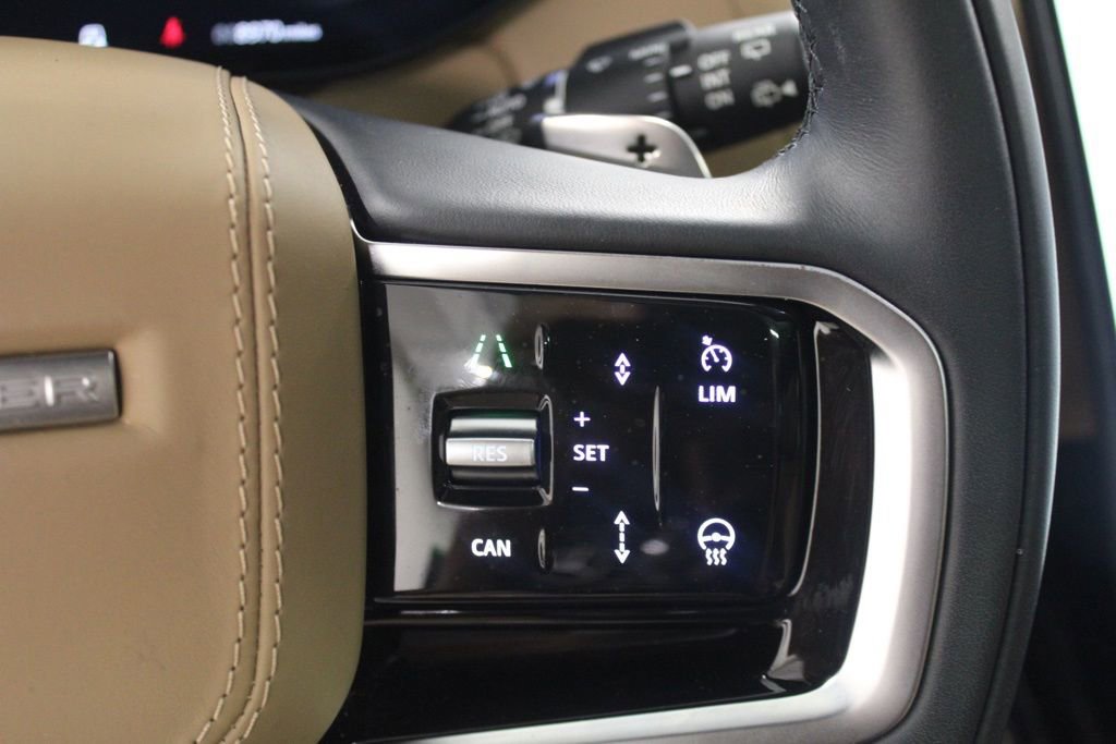 Used 2025 Land Rover Range Rover Sport SE image 23