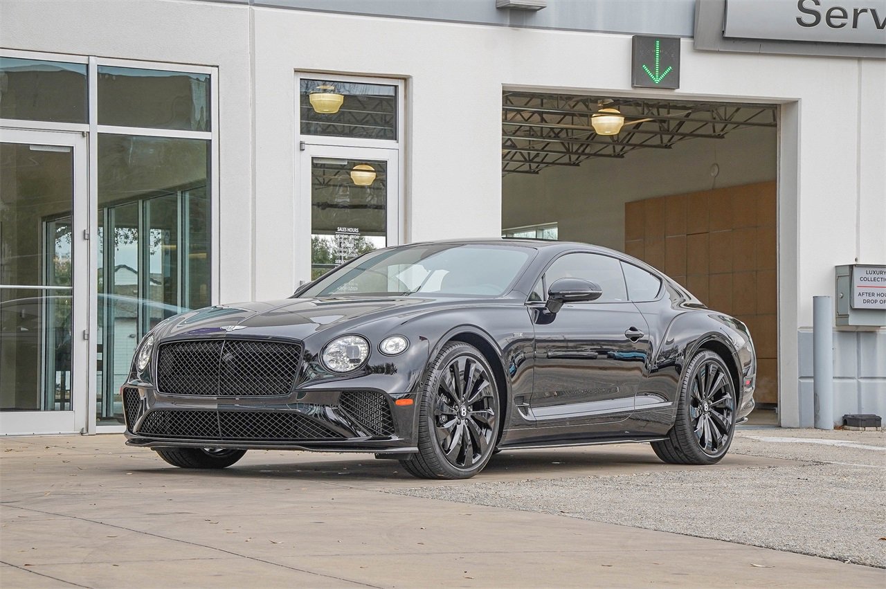 Used 2024 Bentley Continental GT image 11