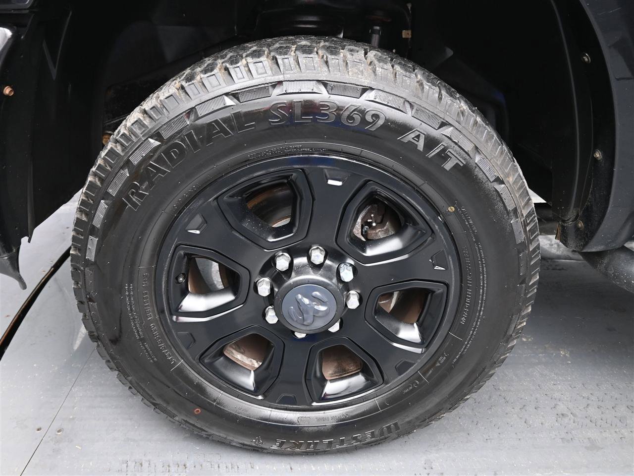 Used 2017 RAM 2500 Laramie w/ Sport Appearance Group AWD/4WD image 17