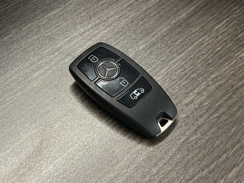 Used 2020 Mercedes-Benz Sprinter 3500 image 14