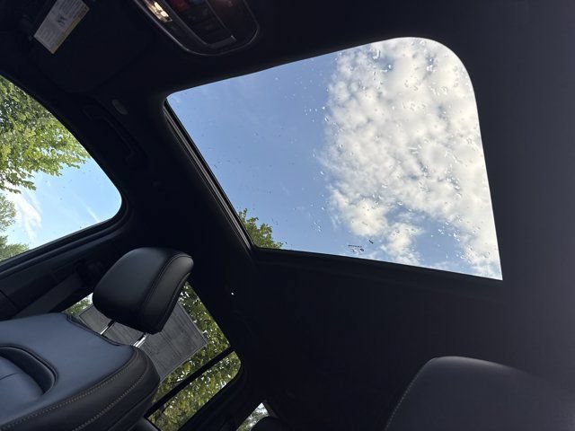 New 2026 Jeep Grand Cherokee Limited AWD/4WD image 32