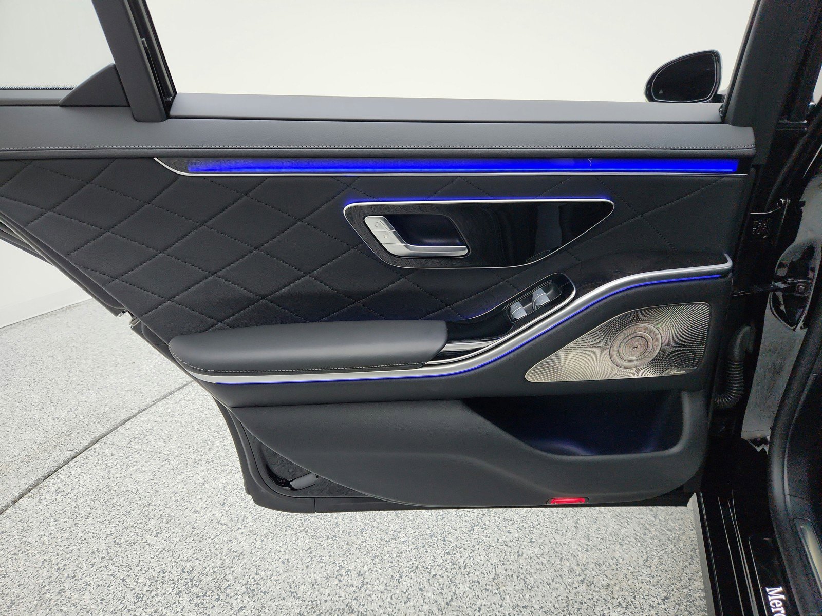 Certified 2023 Mercedes-Benz S 500 4MATIC image 21