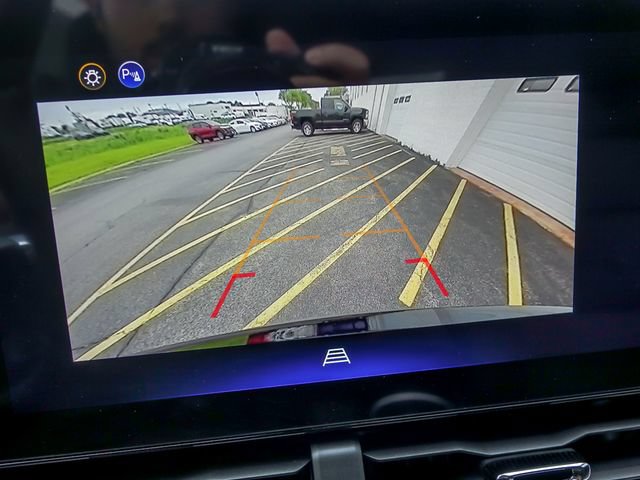 New 2026 Chevrolet Equinox LT w/ Midnight Edition FWD image 23