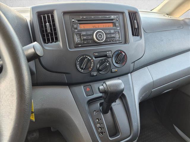 Used 2016 Chevrolet City Express LT FWD image 15