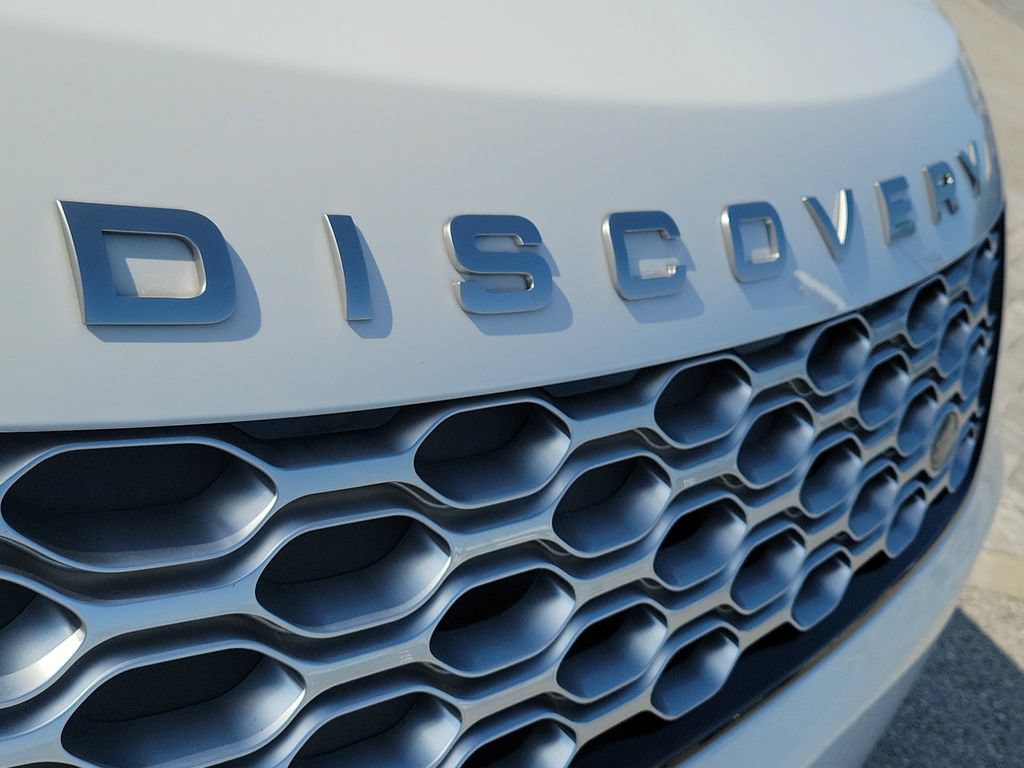Certified 2025 Land Rover Discovery S AWD/4WD image 9