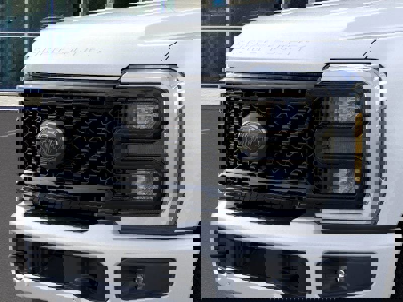 New 2026 Ford F250 Lariat w/ Black Appearance Package image 17