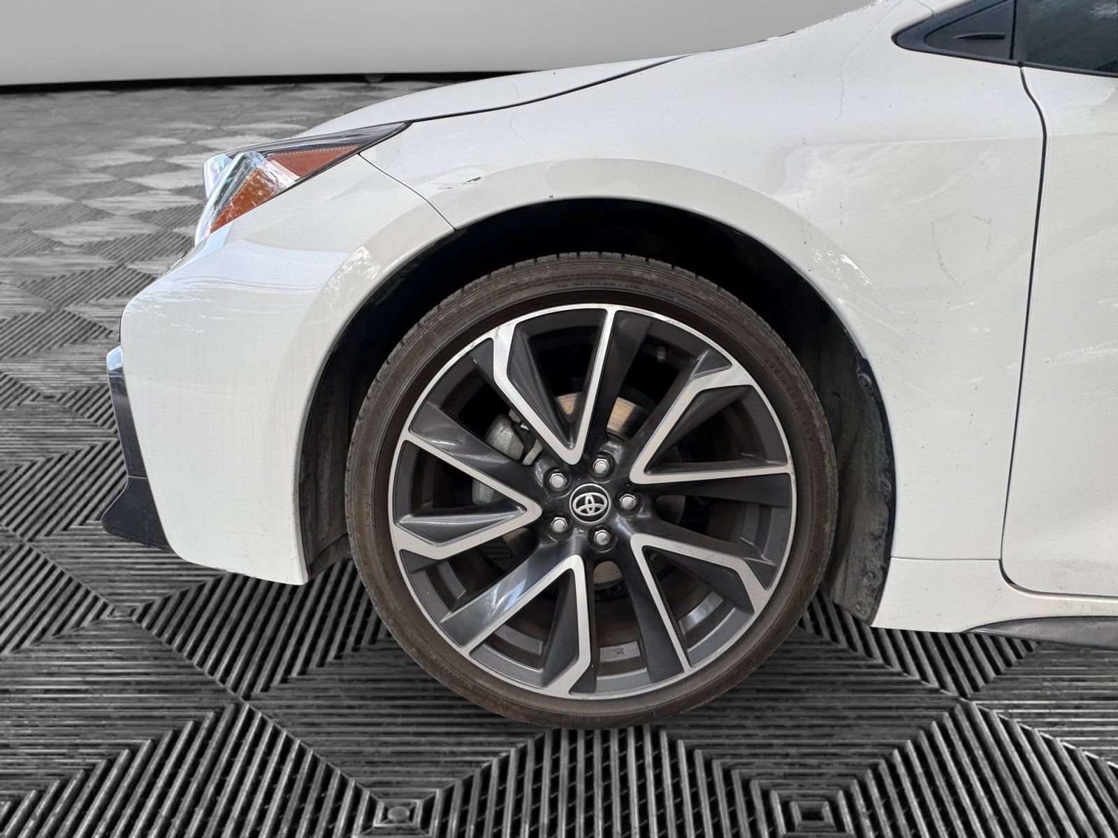 Used 2020 Toyota Corolla SE FWD image 9