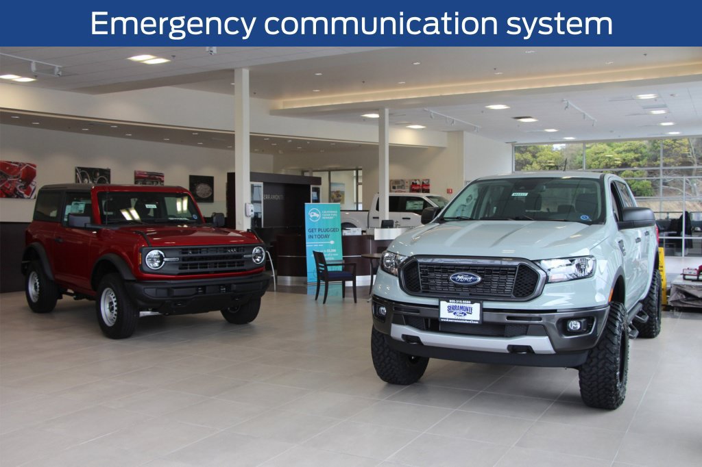 Used 2025 Tesla Cybertruck AWD Crew Cab image 37