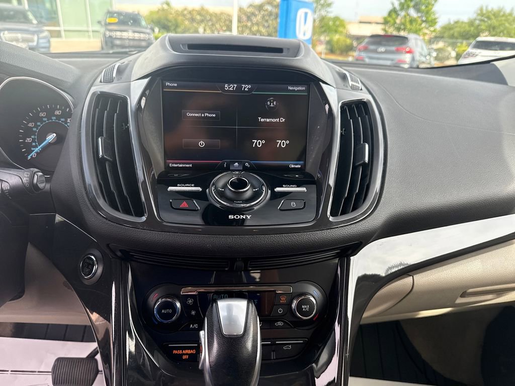 Used 2015 Ford Escape Titanium FWD image 24