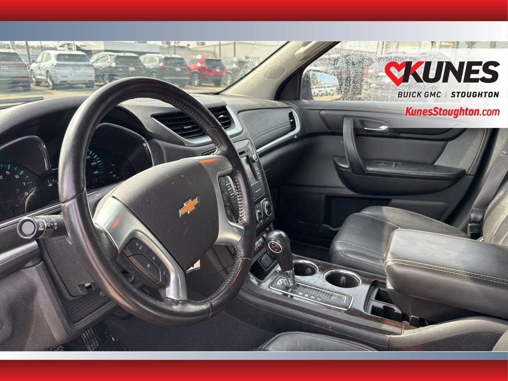 Used 2015 Chevrolet Traverse LT image 21