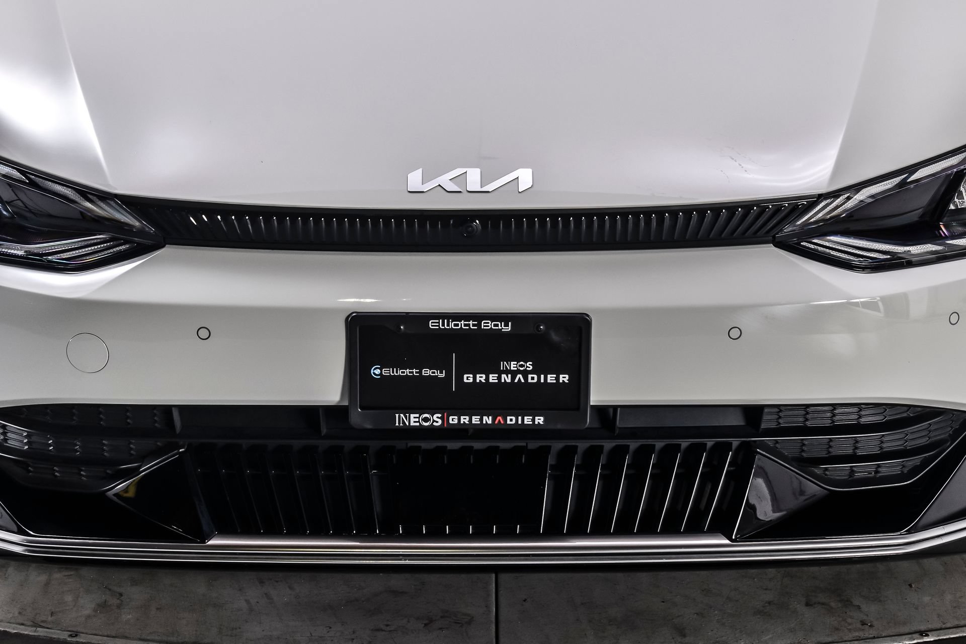 Used 2024 Kia EV6 Wind w/ Wind Technology Package AWD/4WD image 9