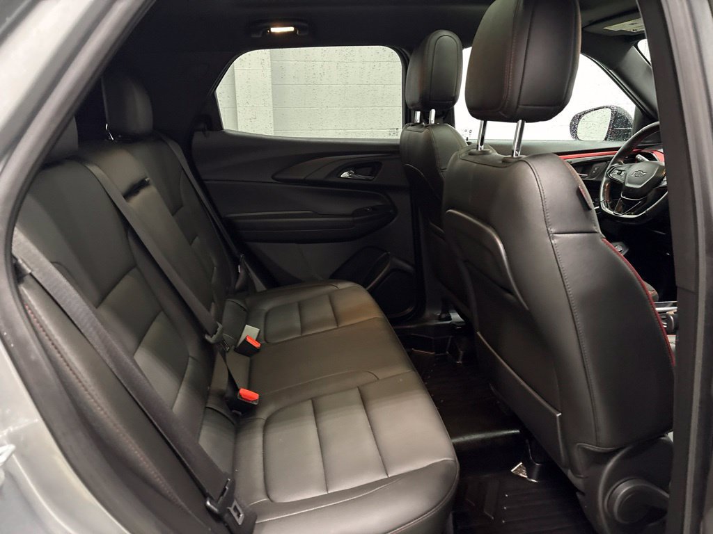 Used 2025 Chevrolet TrailBlazer RS w/ Convenience Package AWD/4WD image 35