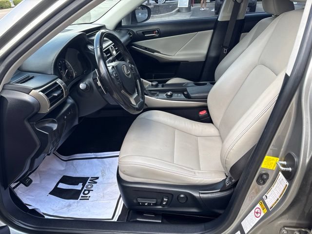 Used 2016 Lexus IS 300 AWD w/ Premium Package image 11