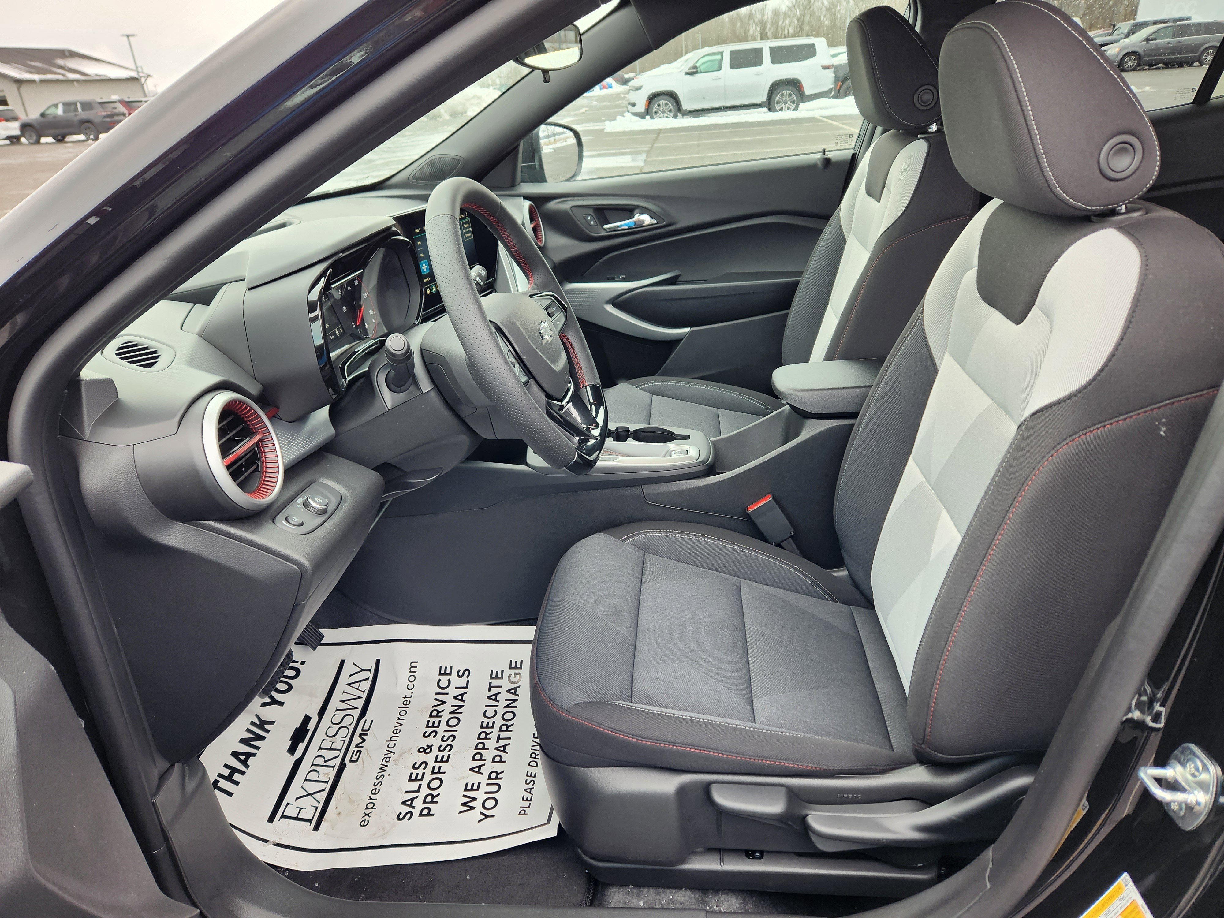 New 2026 Chevrolet Trax RS image 9