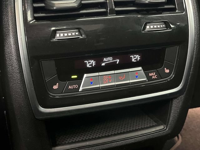 Used 2025 BMW X7 xDrive40i w/ Premium Package AWD/4WD image 22