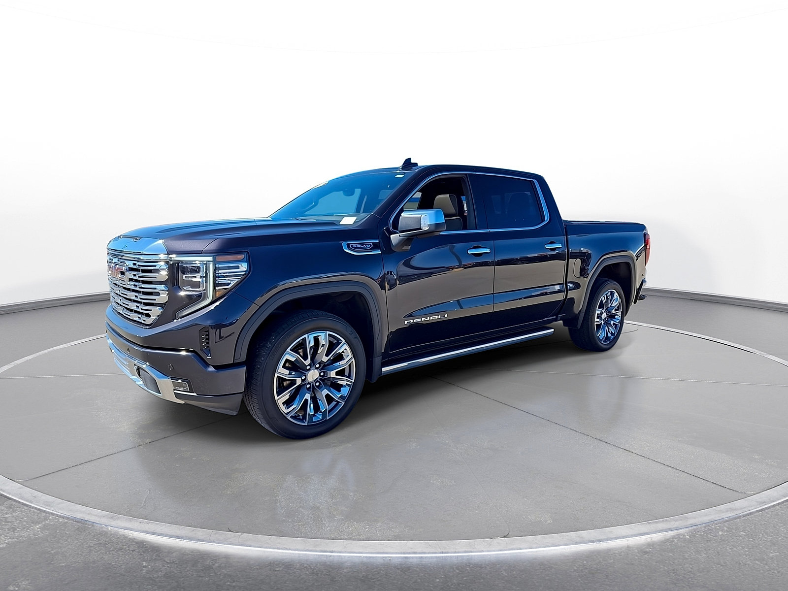 Used 2023 GMC Sierra 1500 Denali w/ Denali Reserve Package AWD/4WD image 4