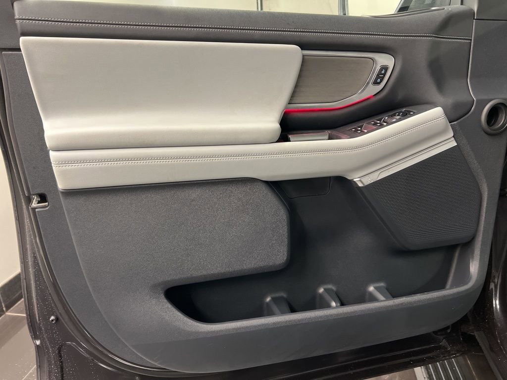 New 2026 Ford Expedition Max Platinum w/ Driver's Package image 31