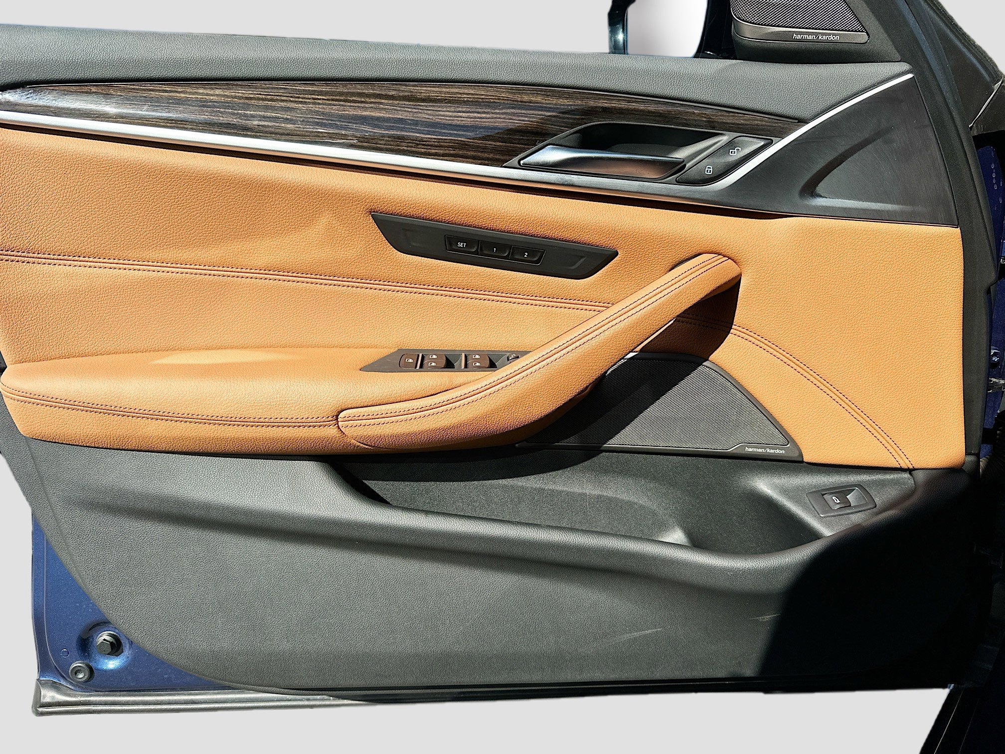 Used 2023 BMW 540i w/ Premium Package image 22