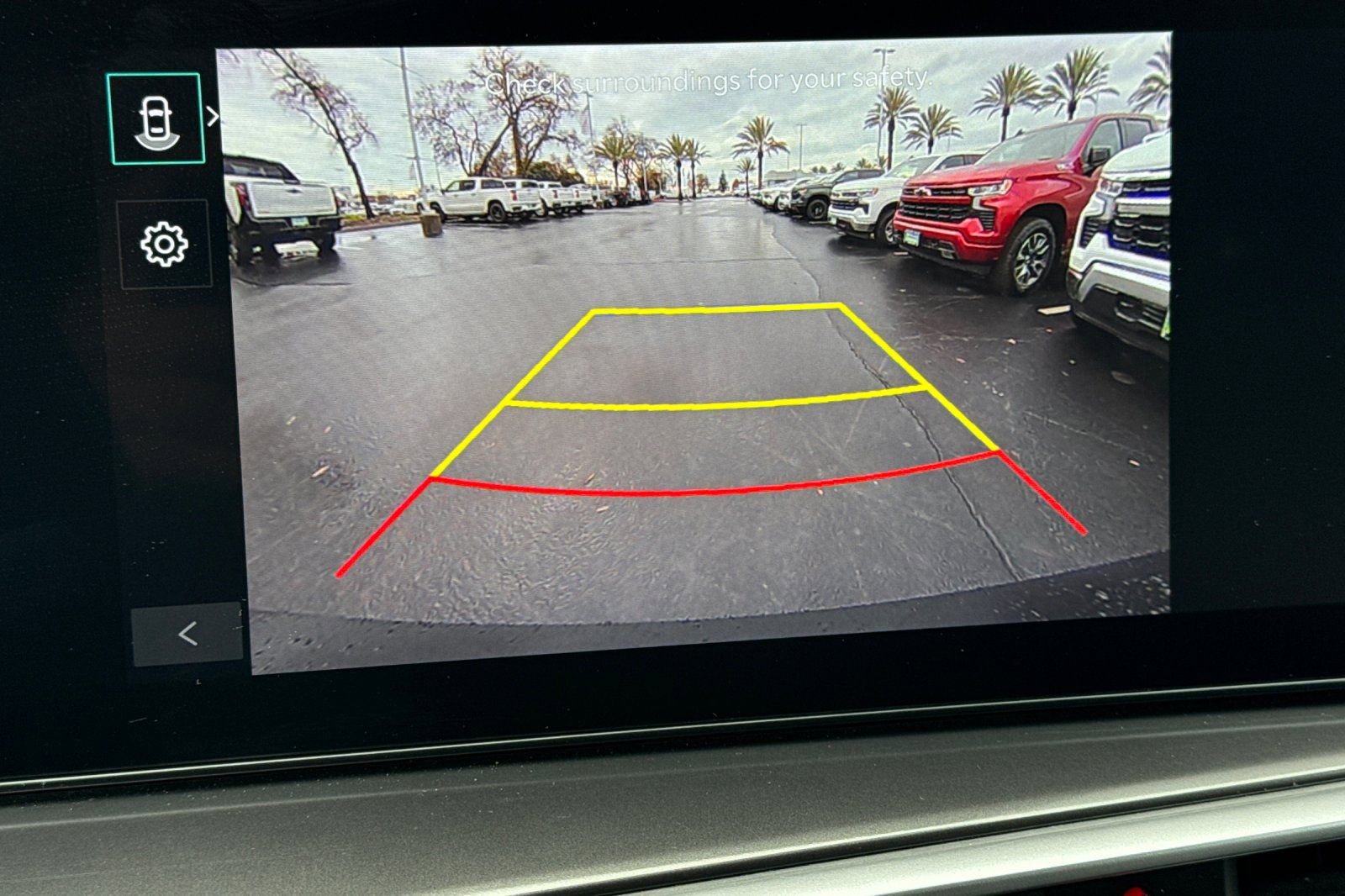 Used 2024 Kia Sorento S image 23