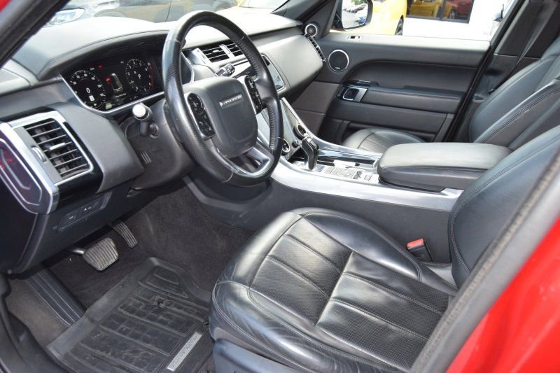 Used 2019 Land Rover Range Rover Sport HSE AWD/4WD image 18
