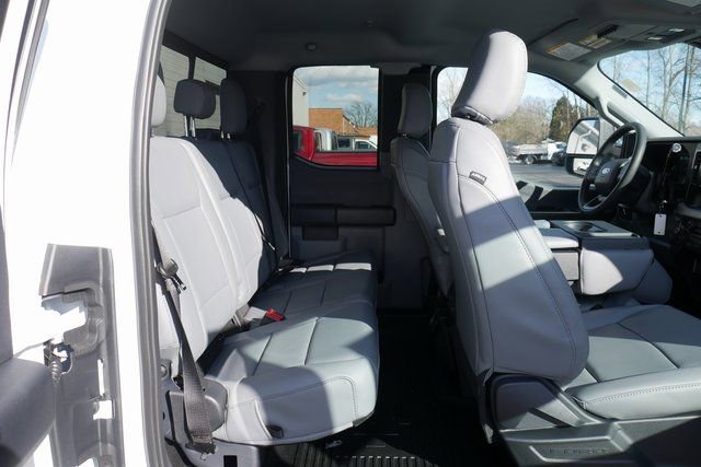 New 2026 Ford F250 XL w/ XL Off-Road Package image 23