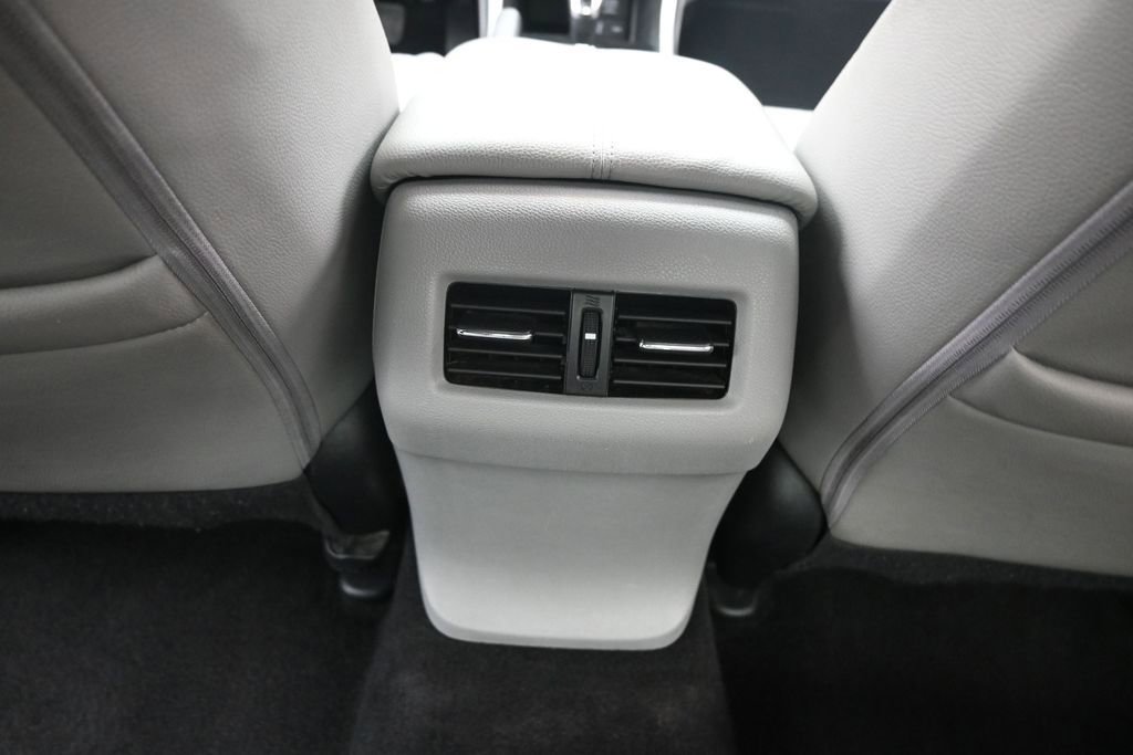 Used 2015 Honda Accord EX-L image 17