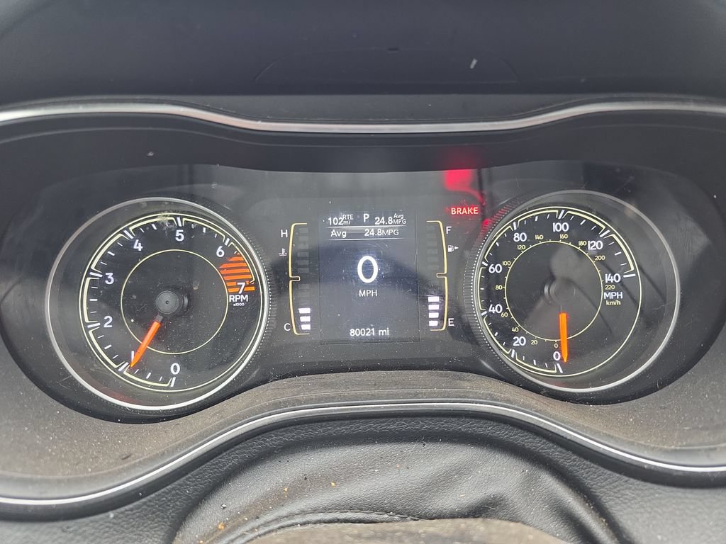 Used 2020 Jeep Cherokee Latitude Plus w/ Cold Weather Group AWD/4WD image 22