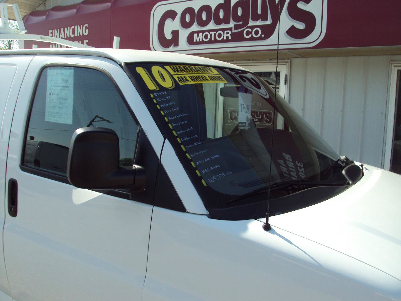 Used 2010 GMC Savana 1500 AWD image 30