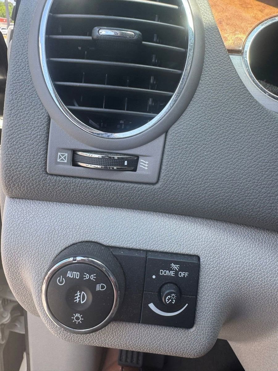 Used 2012 Buick Enclave Leather w/ Trailering Provision Package FWD image 26