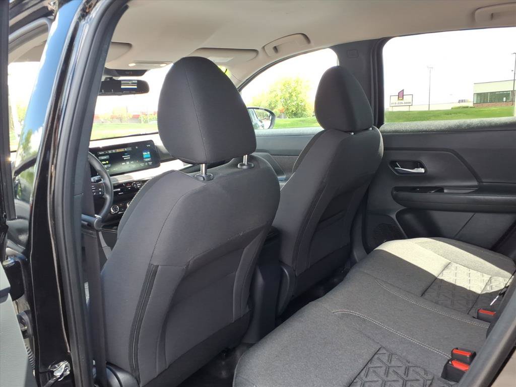 Used 2025 Nissan Kicks SV AWD/4WD image 26