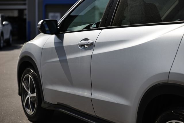 Used 2021 Honda HR-V EX-L image 8