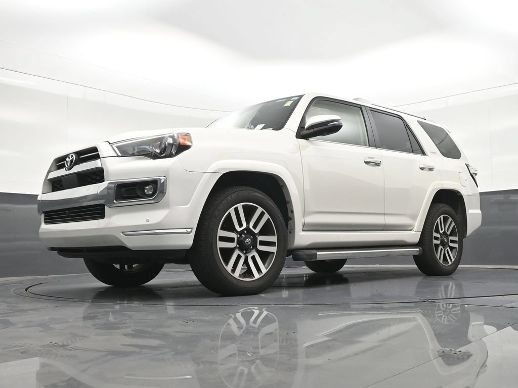 Used 2023 Toyota 4Runner Limited AWD/4WD image 23