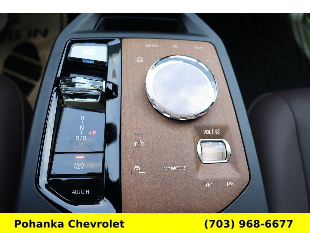 Used 2024 BMW iX xDrive50 image 15